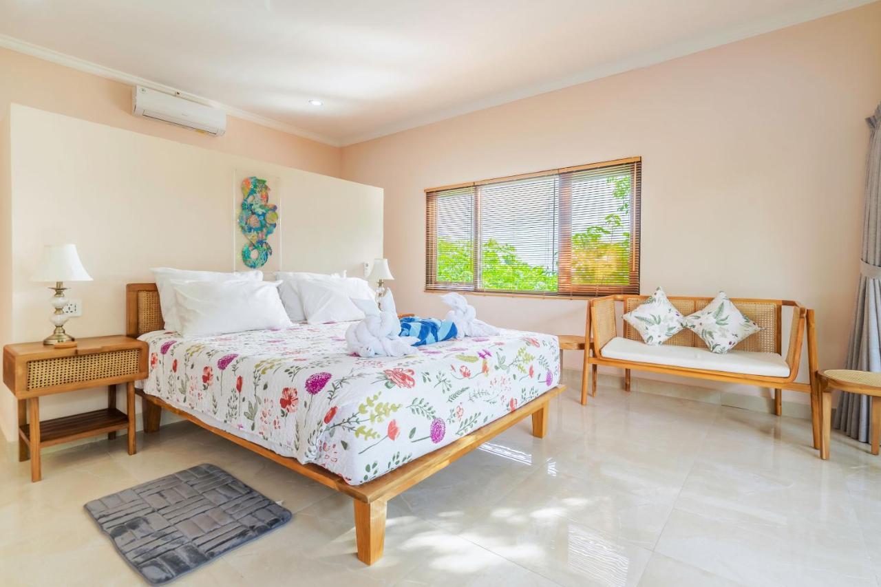 Lunar Dive Resort: Bamboo Villas 쿠부 외부 사진