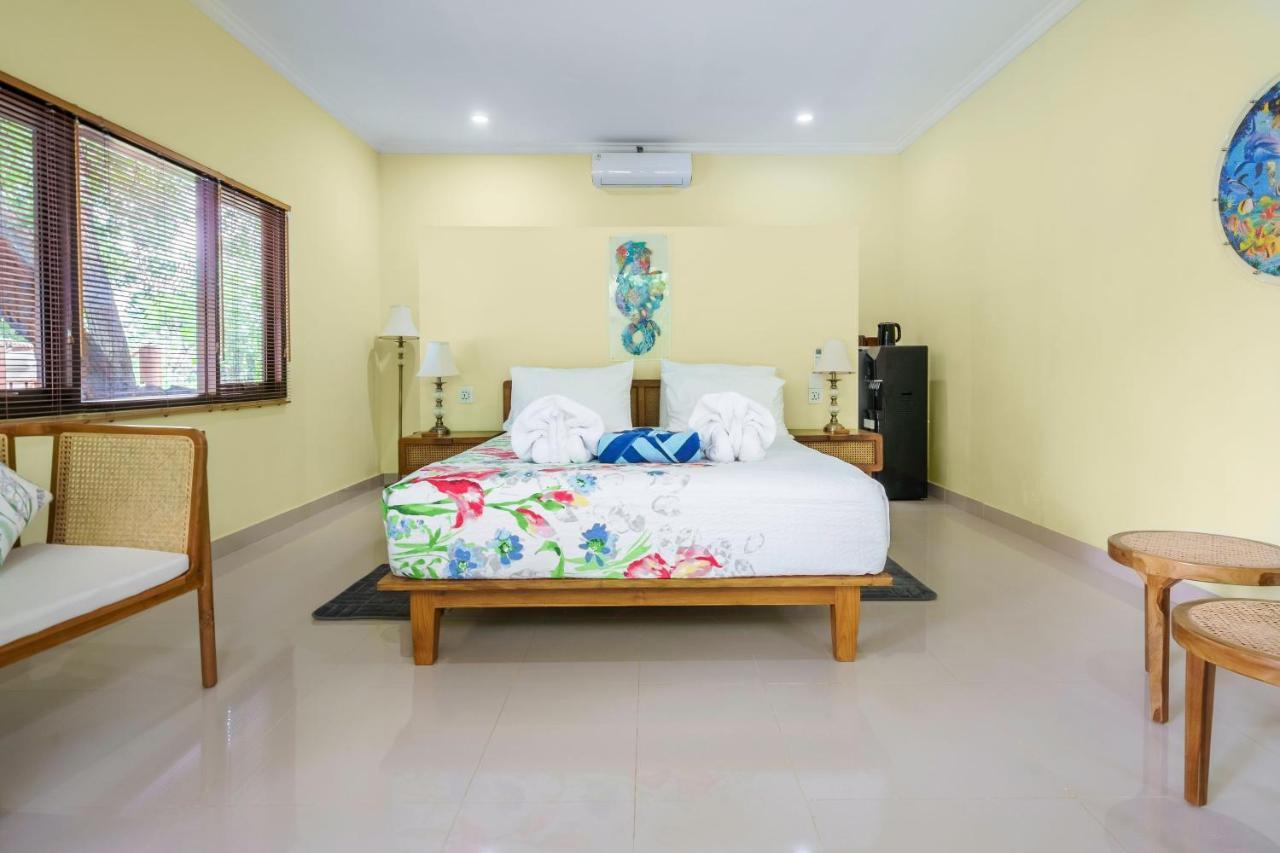 Lunar Dive Resort: Bamboo Villas 쿠부 외부 사진